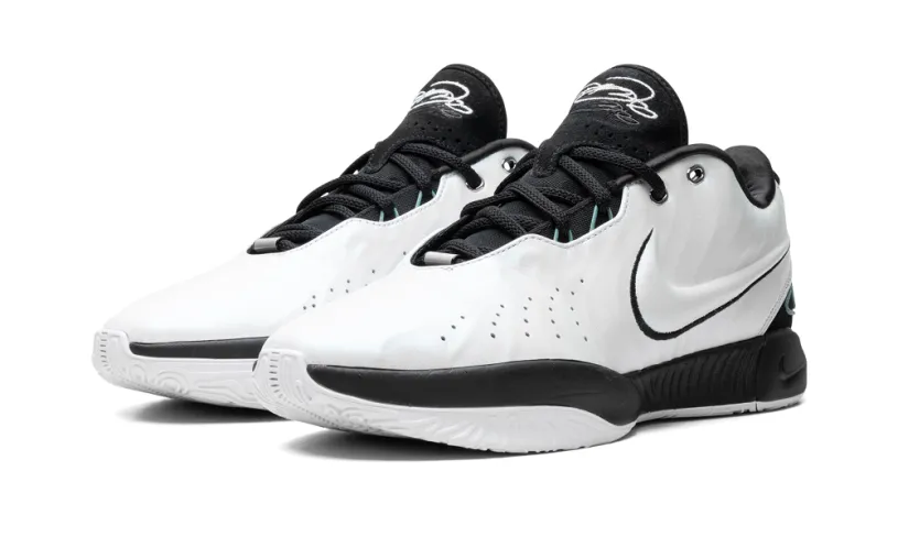 Nike Basketball LeBron 21 'Conchiolin' 