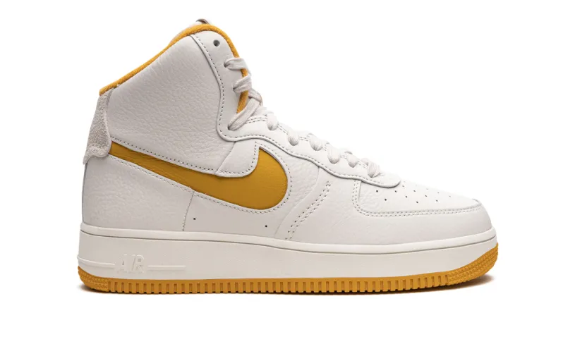 Nike Lifestyle AIR FORCE 1 HIGH SCULPT MNS WMNS 