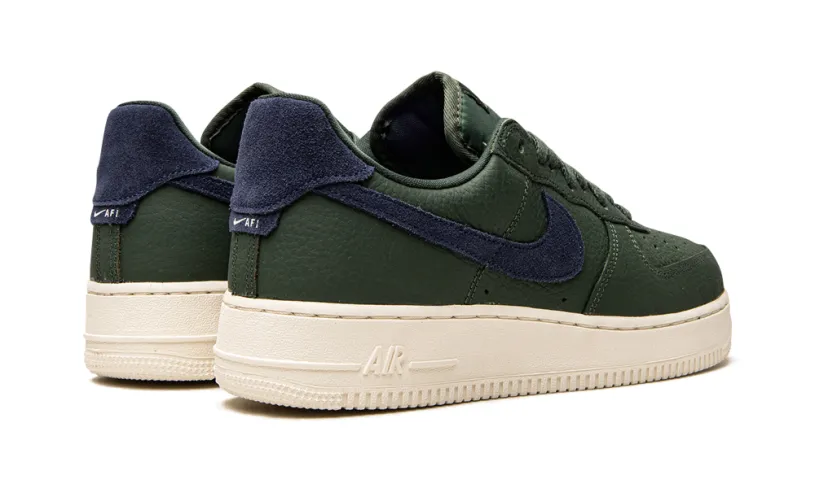 Nike Lifestyle Air Force 1 '07 Craft 'Galactic Jade' 