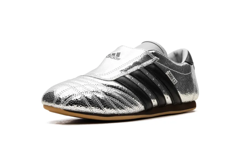 More Adidas Shoes Taekwondo WMNS 'Silver Metallic Black'
