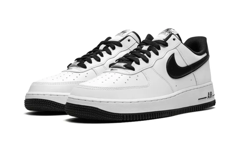 Nike Lifestyle Air Force 1 '07 'White   Black' 