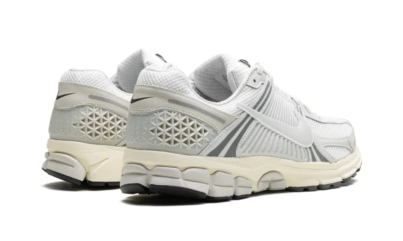 Nike Lifestyle Zoom Vomero 5 'Platinum Tint' 