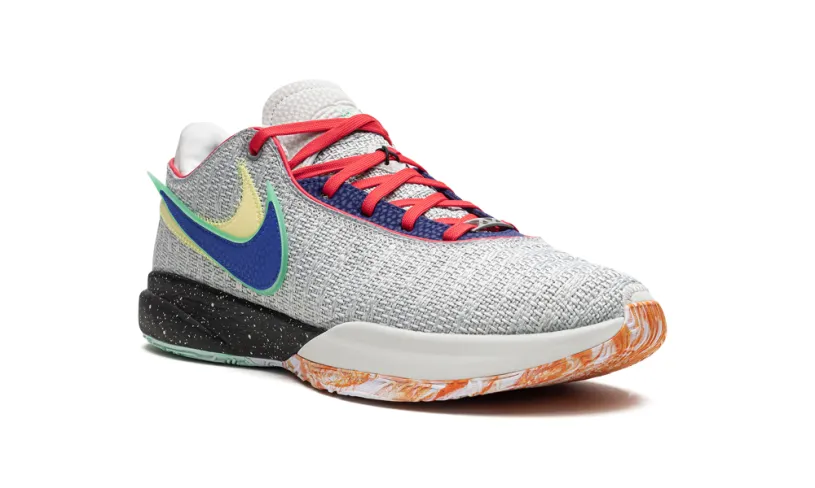 Nike Basketball LeBron 20 'Nike Lifer' 