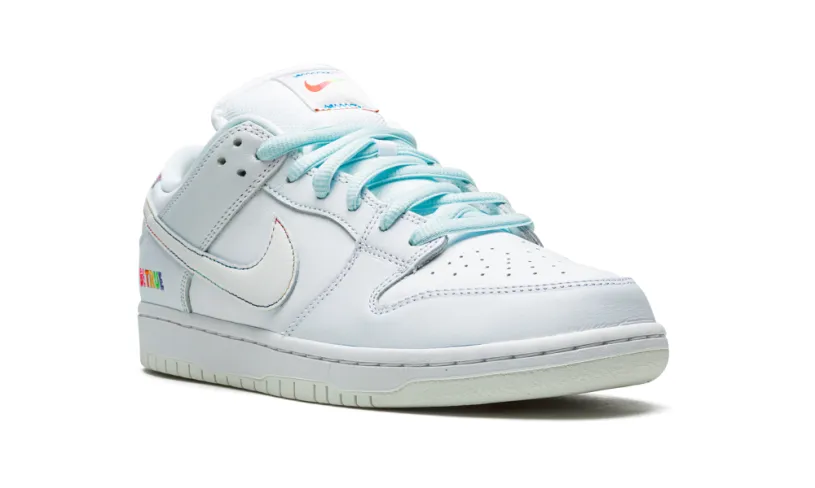 Nike SB SB Dunk Low Pro BeTrue 'Be True' 