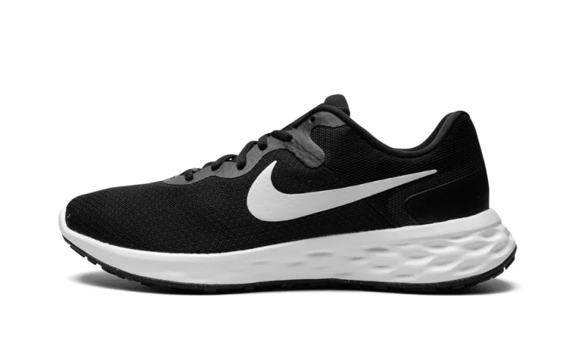 Nike Basketball Revolution 6