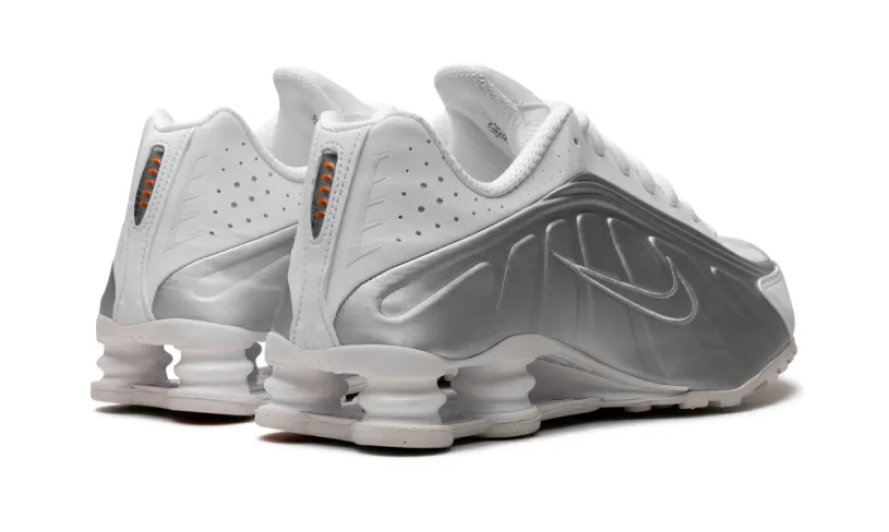 Nike Lifestyle SHOX R4 MNS WMNS 'Metallic silver' 