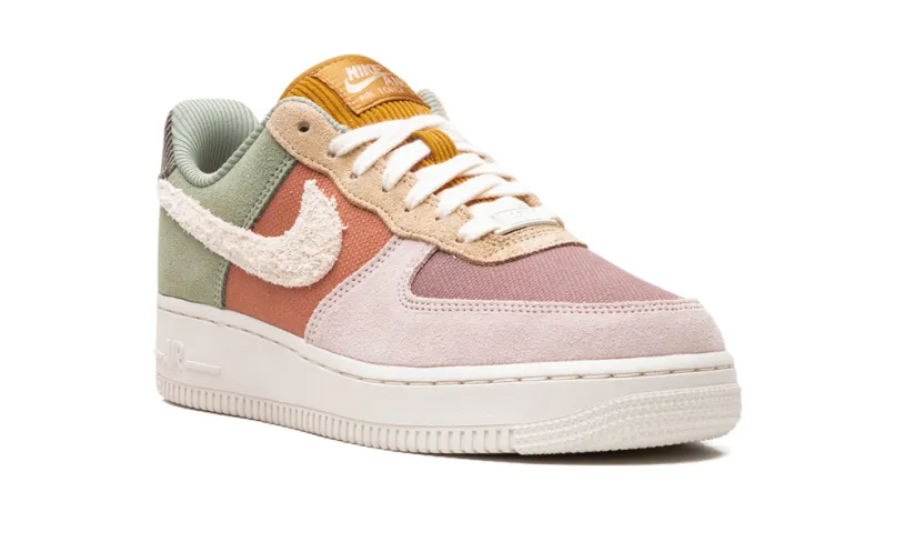 Nike Lifestyle AIR FORCE 1 WMNS 'Oil Green' 