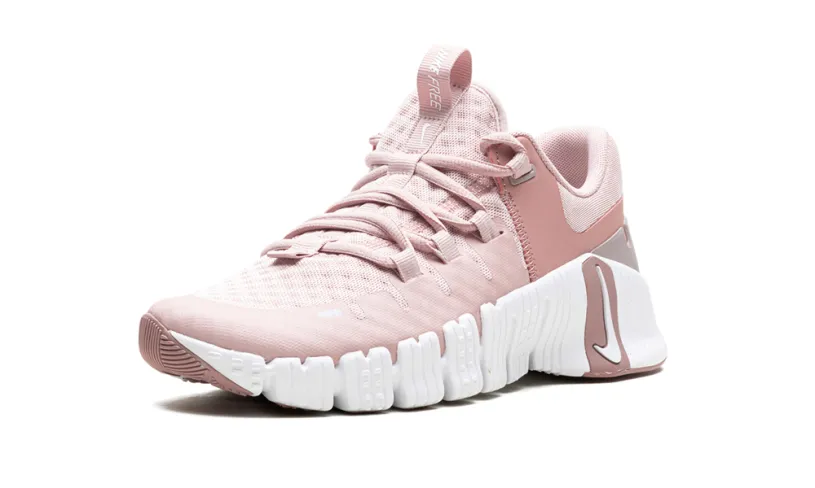 Nike Lifestyle WMNS Nike Free Metcon 5 'Pink Oxford' 