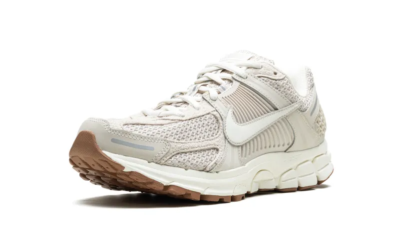 Nike Lifestyle ZOOM VOMERO 5 WMNS 'Light Orewood Brown' 