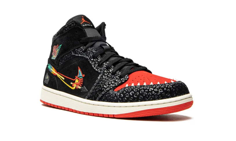 Air Jordan 1 Air Jordan 1 Mid SE 'Siempre Familia' 