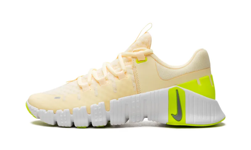 Nike Lifestyle Free Metcon 5 WMNS 'Citron Tint Volt'