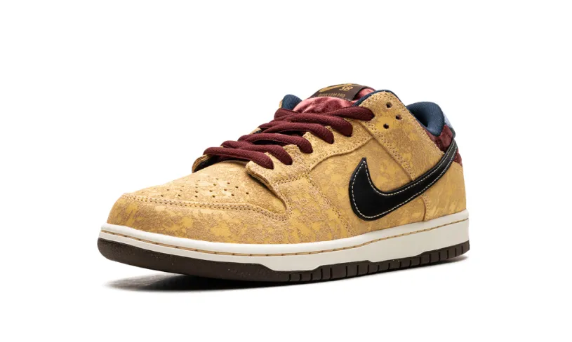 Nike Lifestyle SB Dunk 'City Of Cinema' 