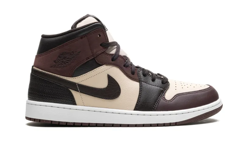Air Jordan 1 Air Jordan 1 Mid Se 'Velvet Brown' 