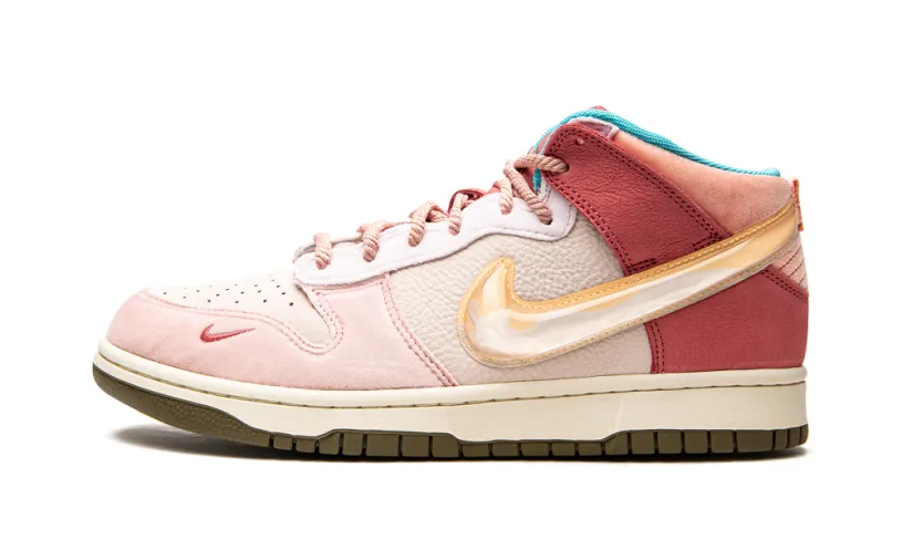 Nike Dunk Dunk Mid 'Social Status - Strawberry Chocolate'