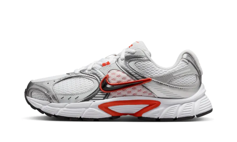 Nike Lifestyle V5 RNR WMNS 'White Picante Red Vast Grey Black' 