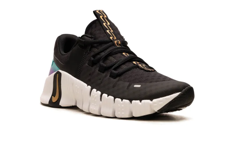 Nike Lifestyle FREE METCON 5 PRM WMNS 'Metallic Gold'