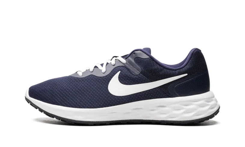 Nike Basketball Revolution 6 NN 