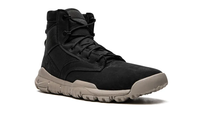 Nike Lifestyle SFB 6 Inch NSW Leather 