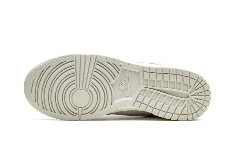 Nike Dunk Dunk High SE 'First Use - Green Noise' 