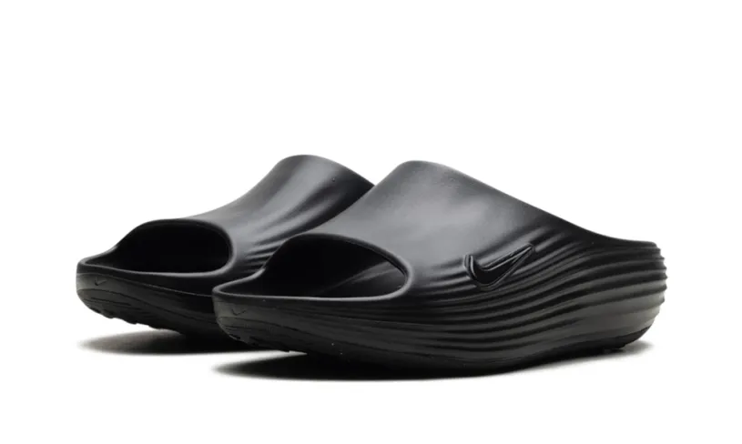 Nike Lifestyle ReactX Rejuven8 Slide 'Triple Black'