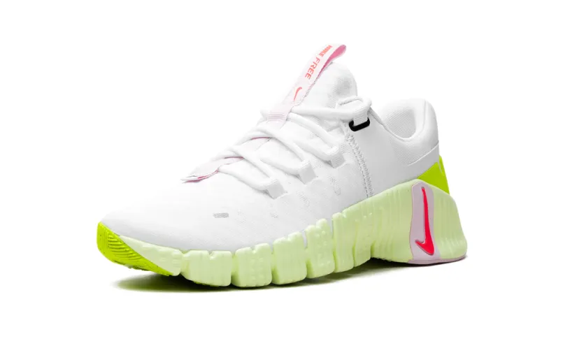 Nike Lifestyle Free Metcon 5 WMNS 'Barely Volt Pink Foam' 