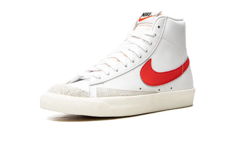Nike Lifestyle BLAZER MID '77 VNTG WMNS 'Habanero Red' 