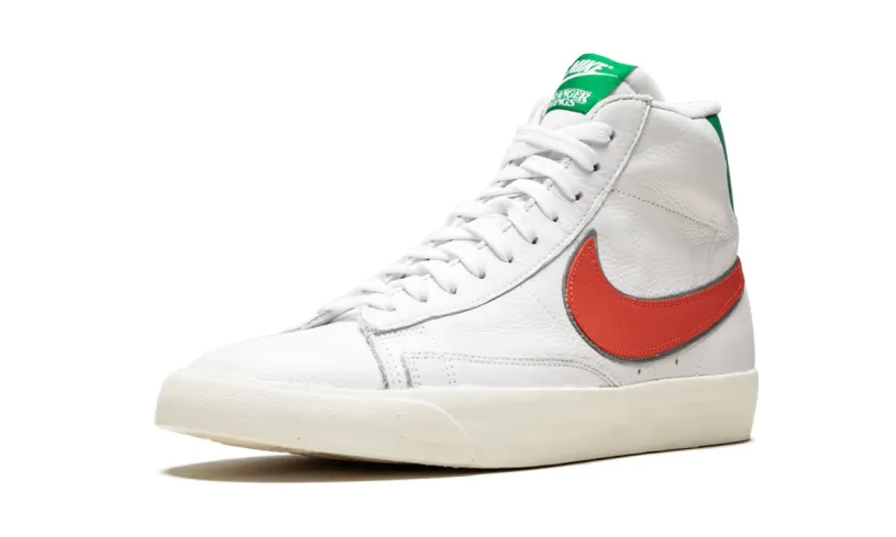 Nike Basketball Blazer Mid 'Stranger Things - Hawkins High School'