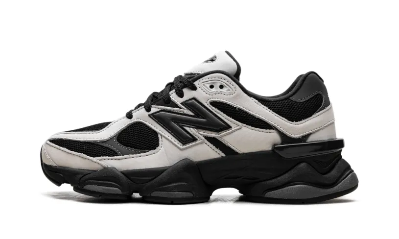 New Balance 9060 9060 'Off White Black'