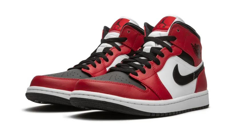 Air Jordan 1 Air Jordan 1 Mid 'Chicago Black Toe' 