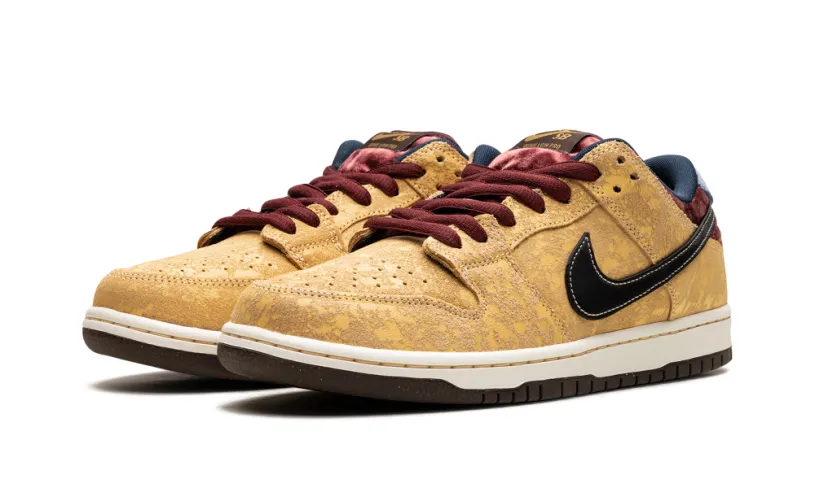 Nike Lifestyle SB Dunk 'City Of Cinema'