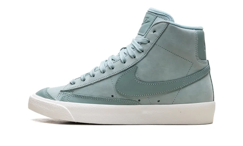 Nike Lifestyle Blazer Mid WMNS 'Mineral'