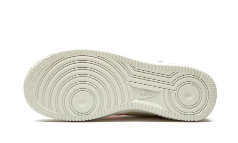 Nike Lifestyle AIR FORCE 1 '07 LX MNS WMNS 'Life Lime' 