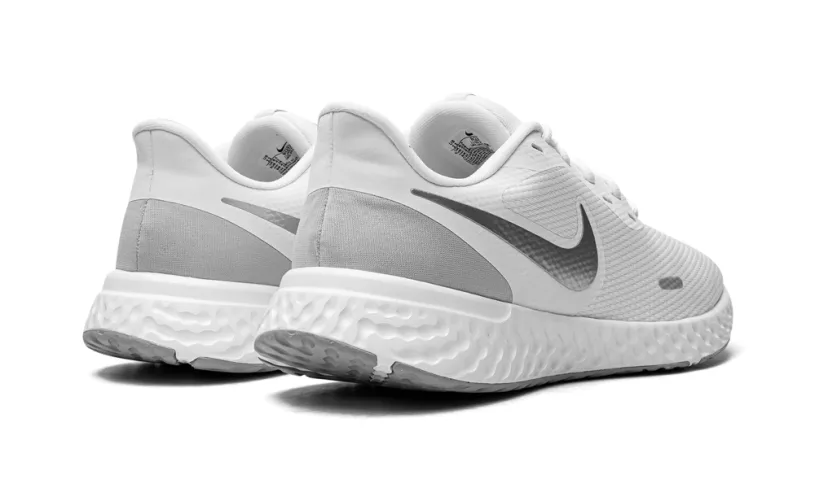 Nike Lifestyle REVOLUTION 5 MNS WMNS 