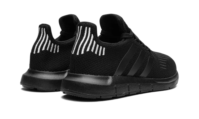 More Adidas Shoes Run Swift WMNS 'Core Black' 