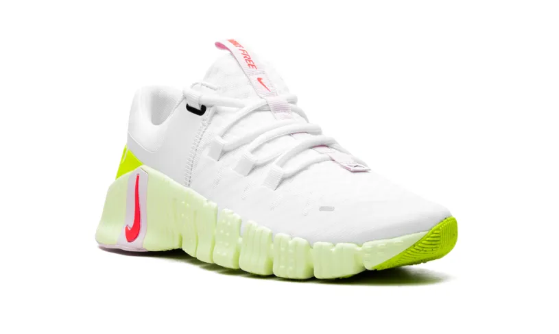 Nike Lifestyle Free Metcon 5 WMNS 'Barely Volt Pink Foam' 