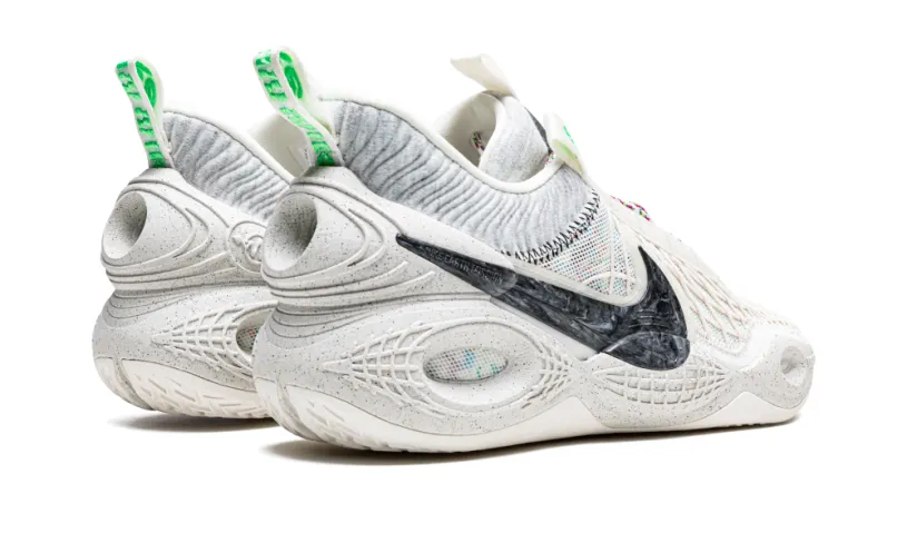 Nike Basketball COSMIC UNITY 