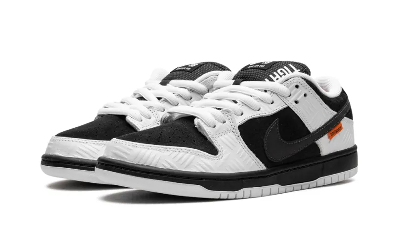 Nike SB SB Dunk Low 'TIGHTBOOTH' 