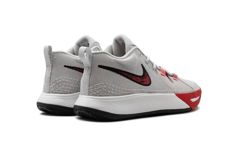 Nike Basketball Kyrie Flytrap VI (GS) 'Photon Dust' 