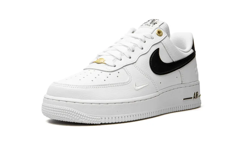 Nike Lifestyle Air Force 1 ’07 LV8 'White   Black' 