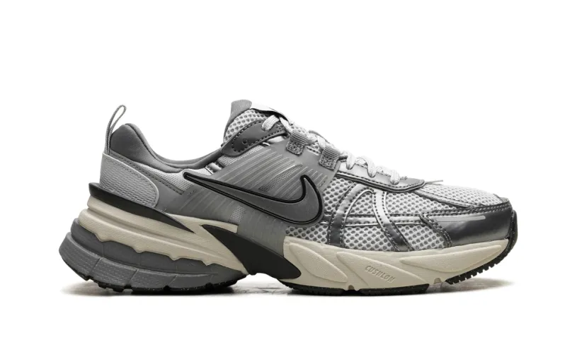 Nike Lifestyle V2K RUN WMNS 'Pure Platinum Wolf Grey' 