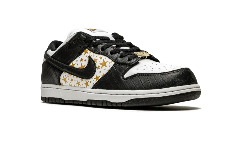 SB Dunk Low 'Supreme - Stars - Black' 