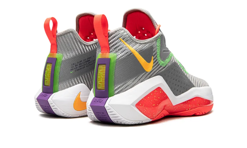 Nike Basketball LeBron Soldier 14 'Hare' 