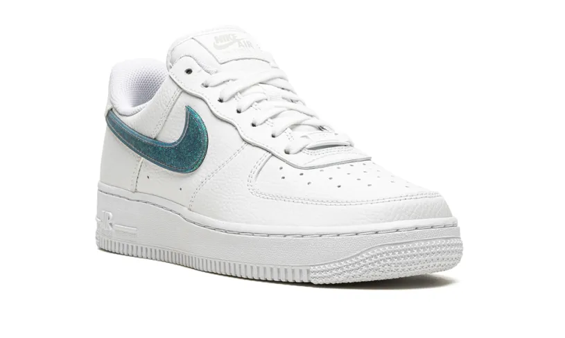 Nike Lifestyle AIR FORCE 1 '07 ESS WMNS 'Glitter Swoosh - Celery' 