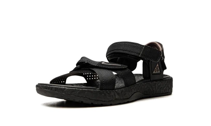 Nike Basketball ACG Air Deschutz 'Black' 