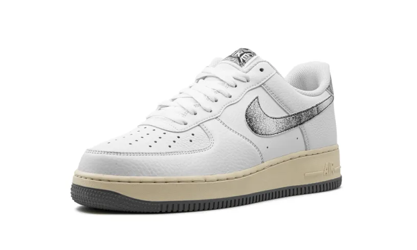 Nike Lifestyle Air Force 1 Low 'Classics' 