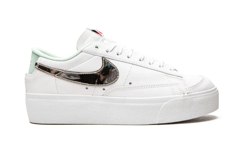 Nike Lifestyle BLAZER LO PLATFORM WMNS 