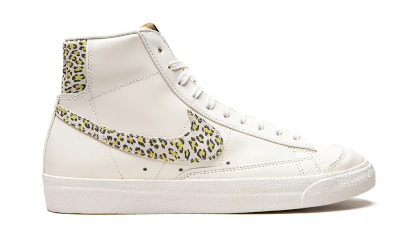 Nike Lifestyle BLAZER MID '77 SE WMNS 'Leopard' 