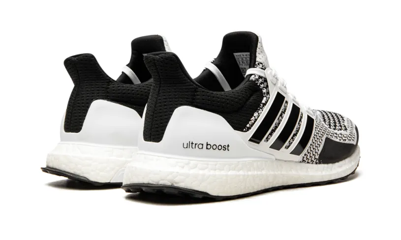 Adidas Ultraboost UltraBoost 1.0 DNA 
