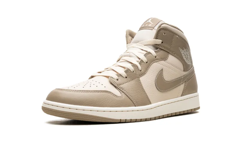 Air Jordan 1 Air Jordan 1 Mid 'LEGEND LIGHT BROWN' 