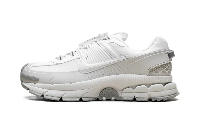 Nike Lifestyle Zoom Vomero Roam WMNS 'Summit White'